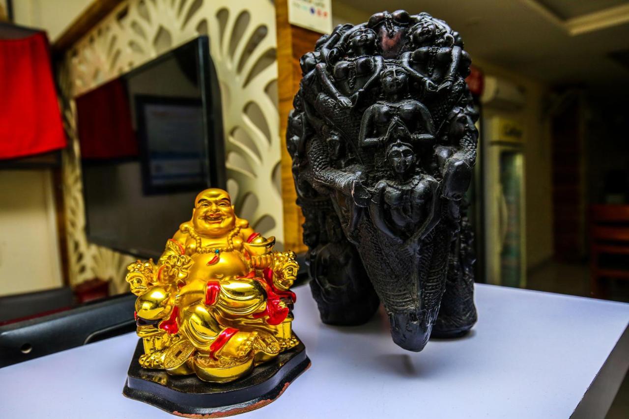 Hotel Wisteria -Main Highway Hotel Zirakpur Luaran gambar